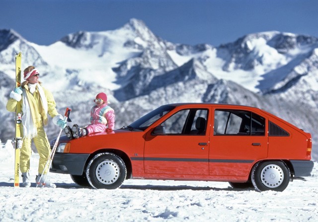 Opel Kadett 5 Doors Foto 7