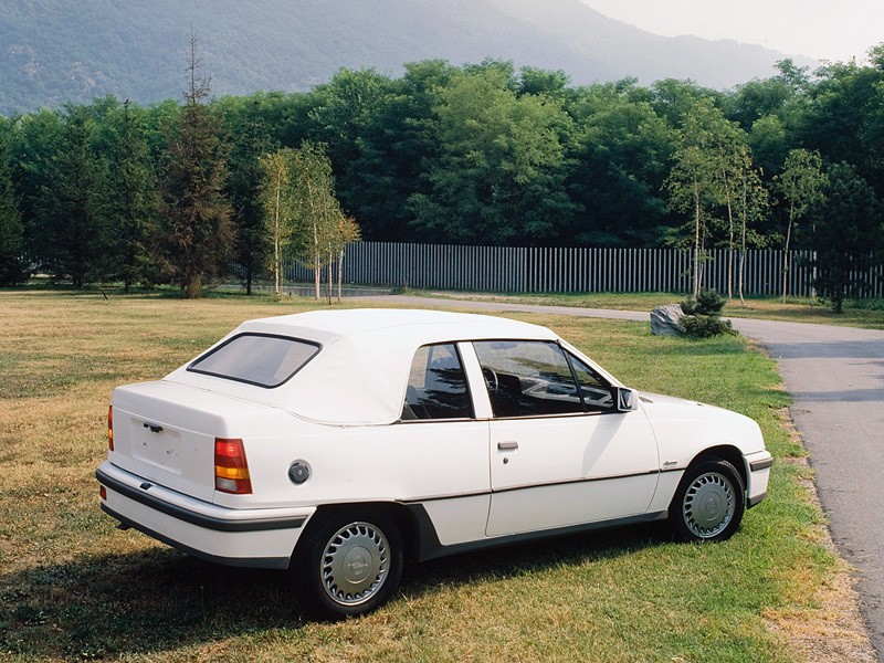 Opel Kadett Cabriolet photo 6