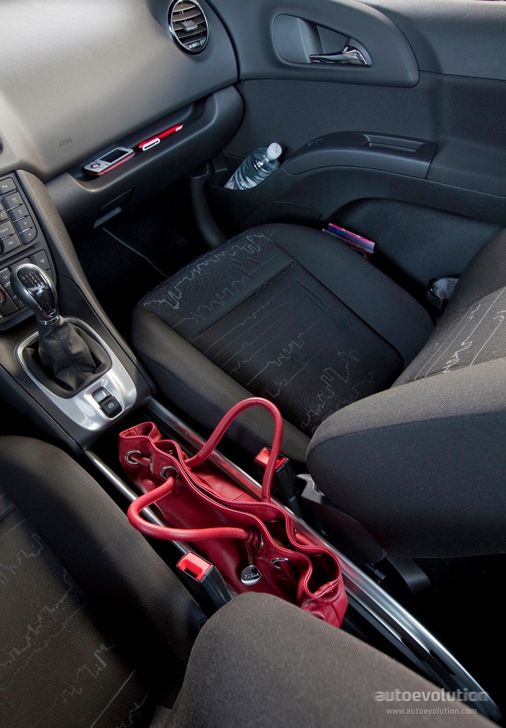 Opel Meriva photo 48