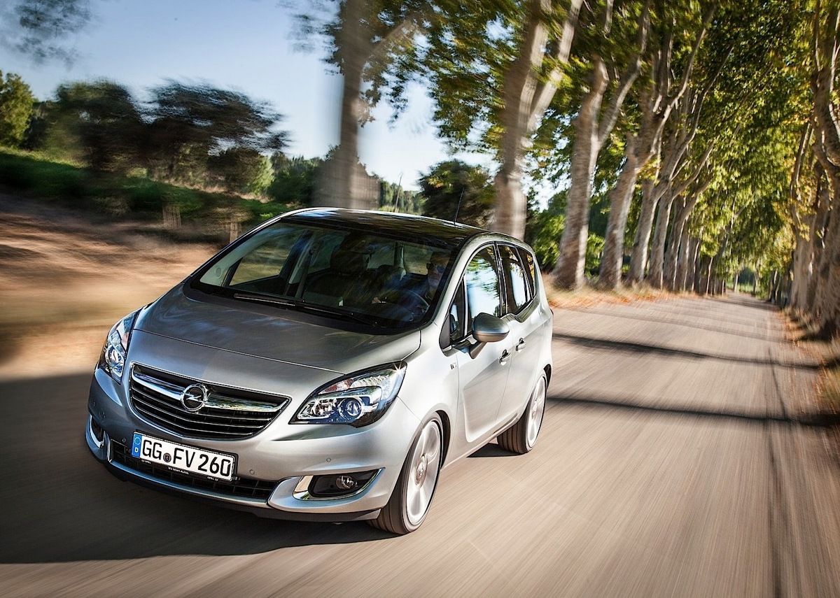 Opel OPEL Meriva 1.4L 5MT FWD (120 HP)