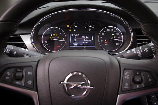Opel Mokka foto 48