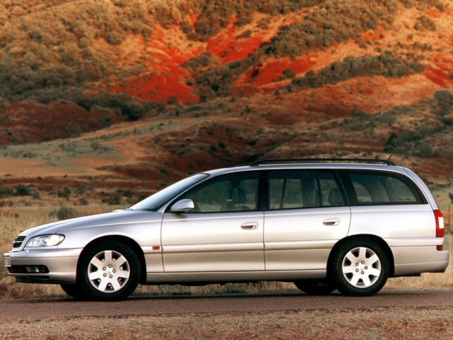 Opel Omega Caravan Foto 7