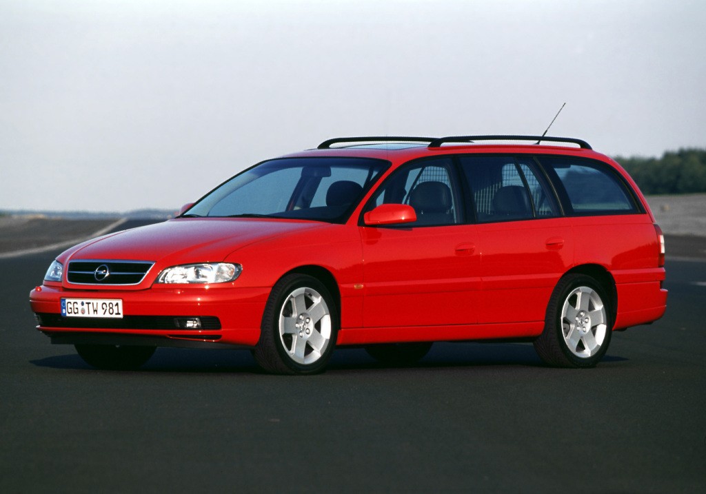 Opel Omega Caravan photo 20