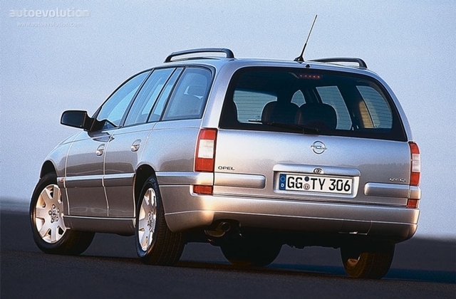 Opel Omega Caravan Foto 3