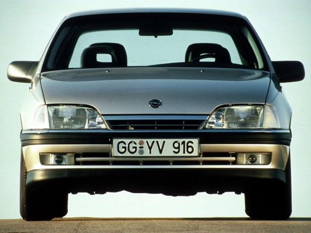 Opel Omega Sedan photo 4