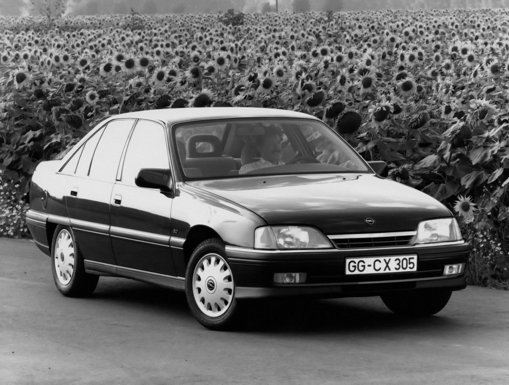 Opel Omega Sedan photo 12