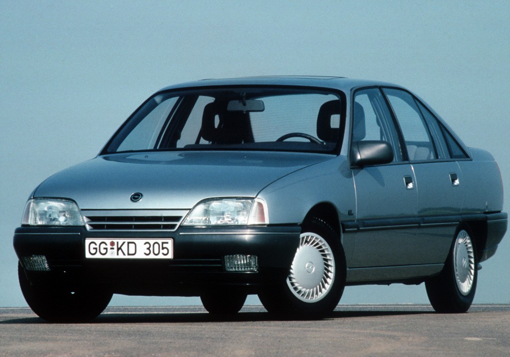 Opel Omega Sedan photo 17