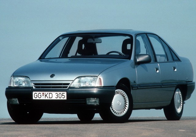 Opel Omega Sedan photo 17