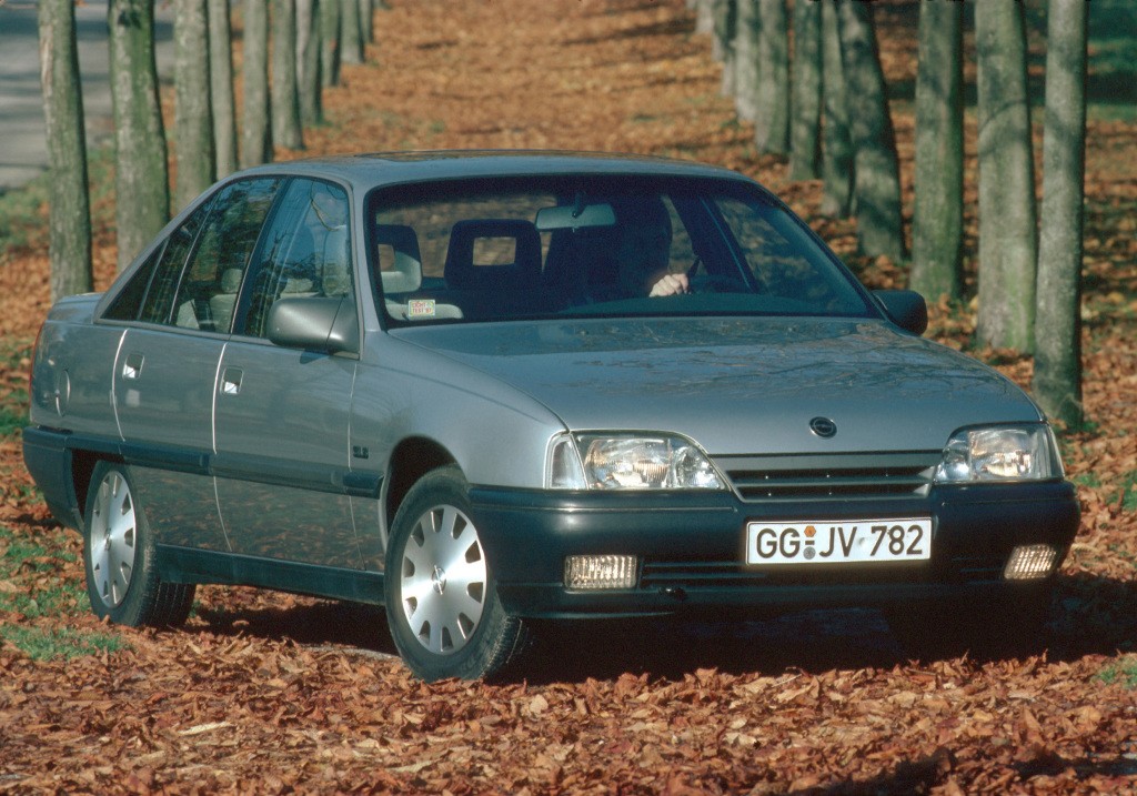 Opel Omega Sedan photo 20