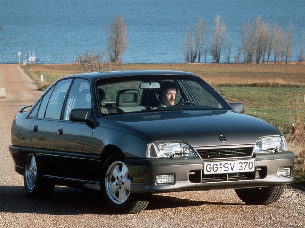 Opel Omega Sedan photo 22