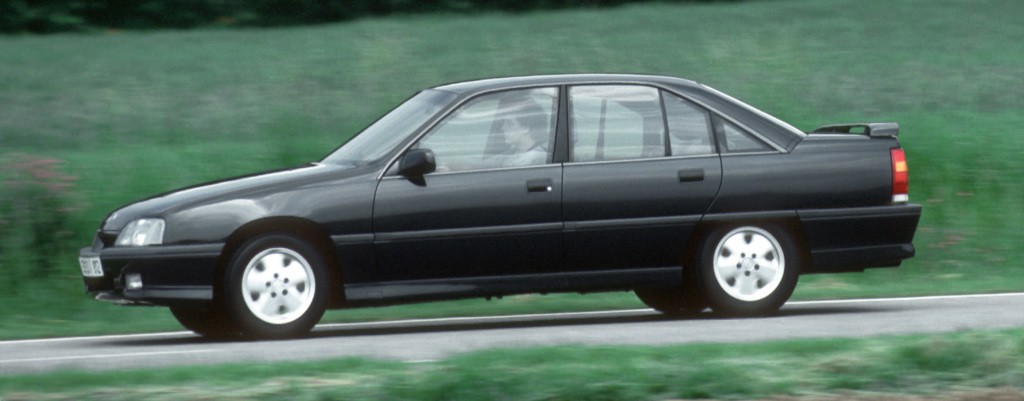 Opel Omega Sedan photo 25