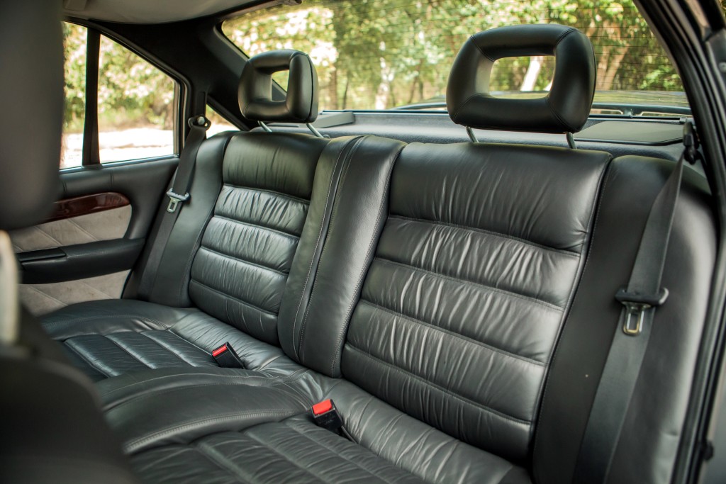 Opel Omega Sedan photo 31