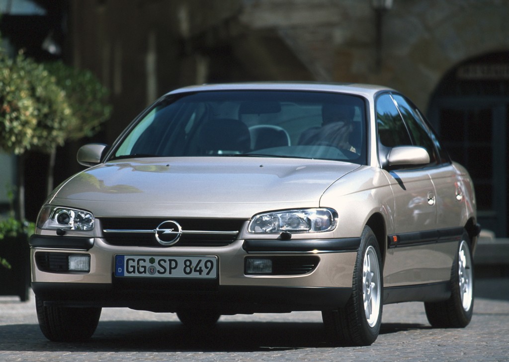 Opel Omega Sedan photo 9