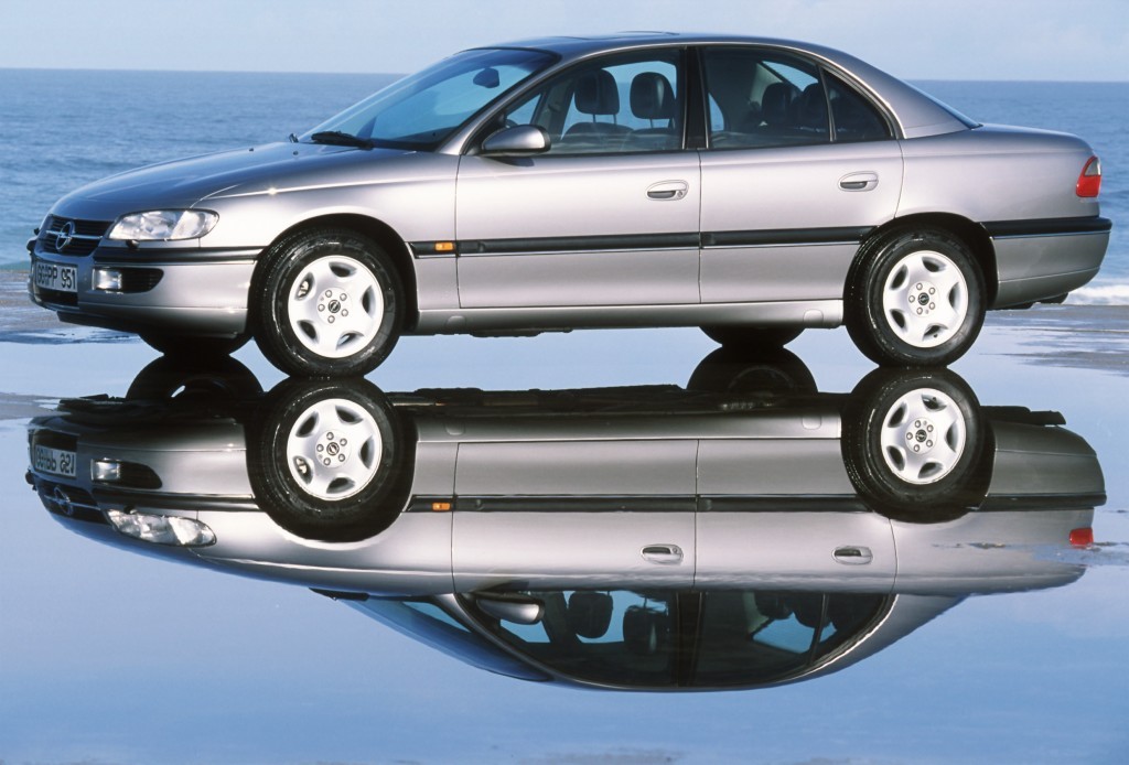 Opel Omega Sedan photo 11