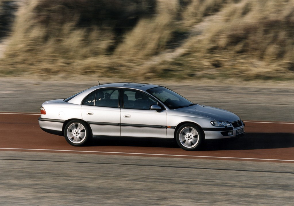Opel Omega Sedan photo 13