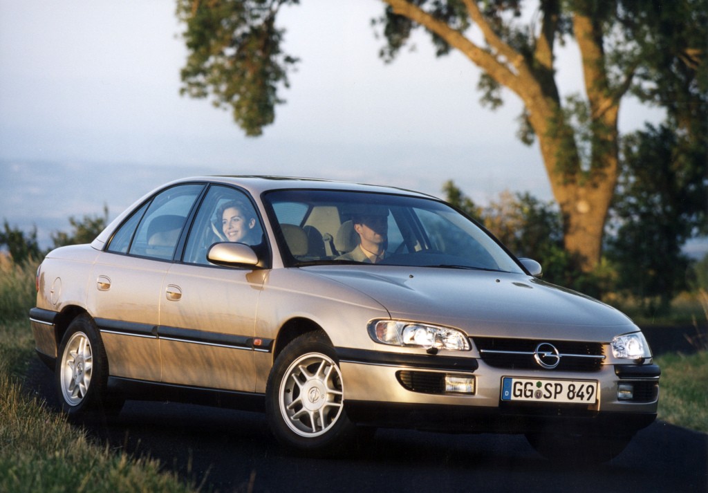 Opel Omega Sedan photo 14