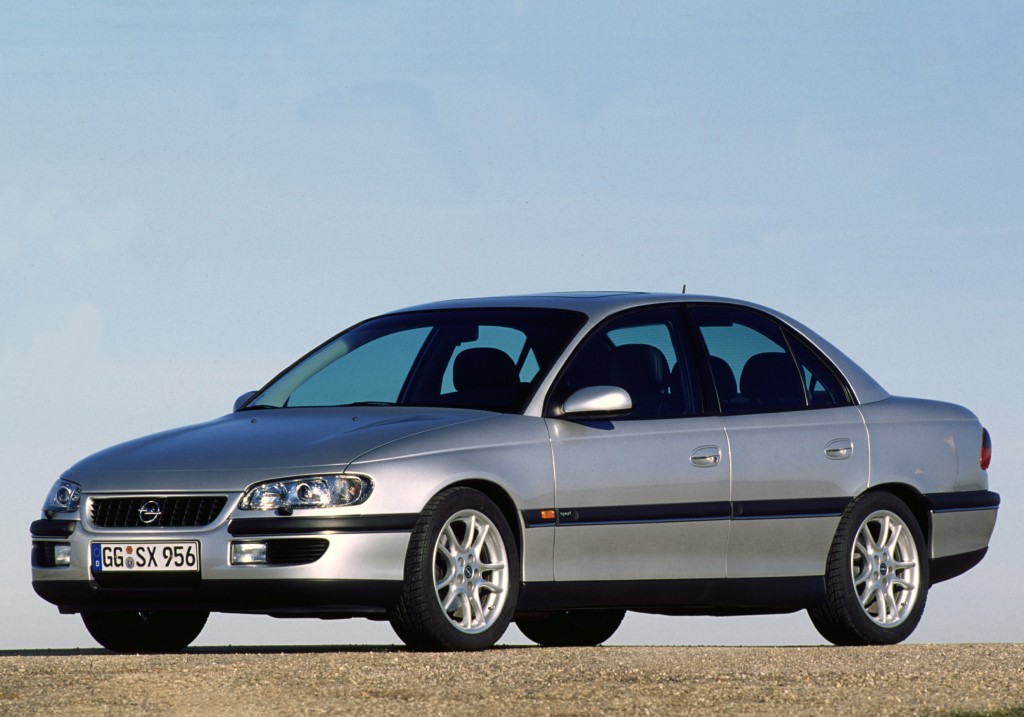 Opel Omega Sedan photo 16