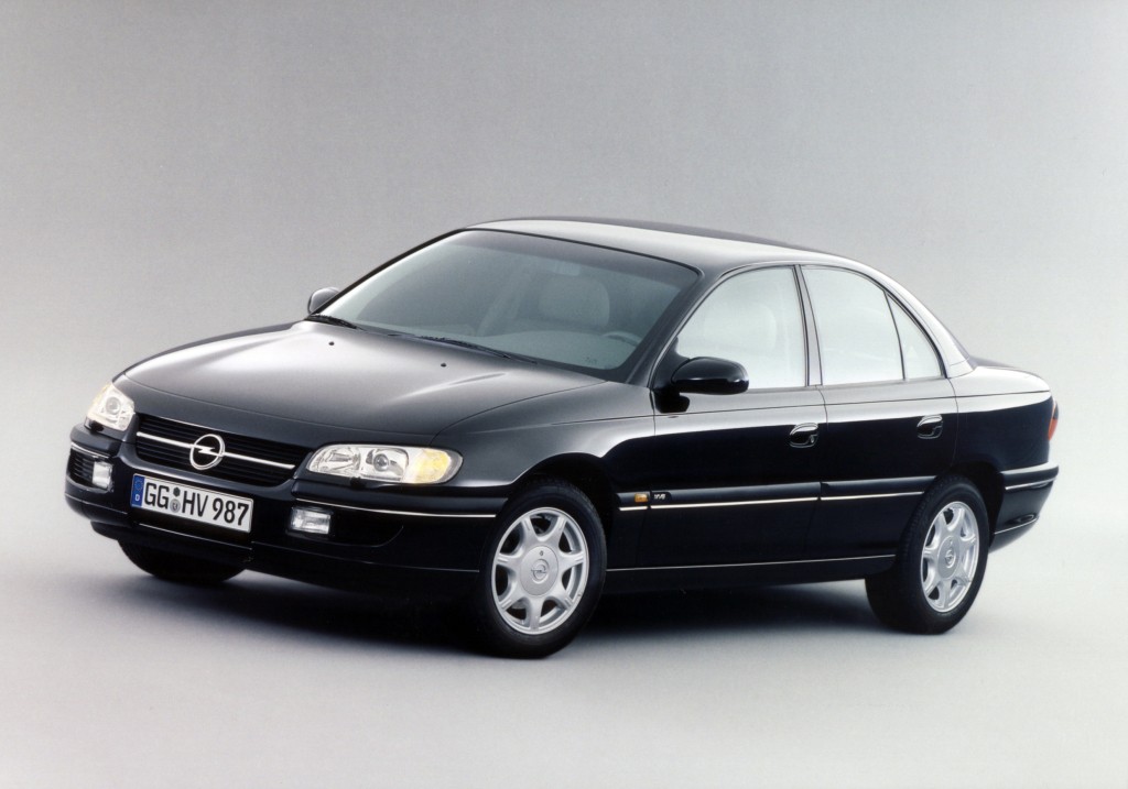 Opel Omega Sedan photo 22