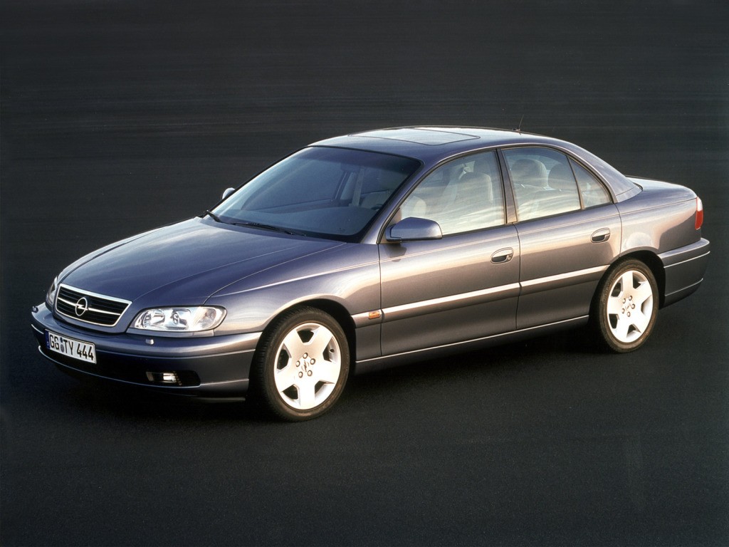 Opel Omega Sedan photo 8
