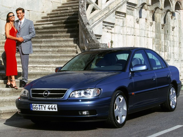 Opel Omega Sedan photo 7