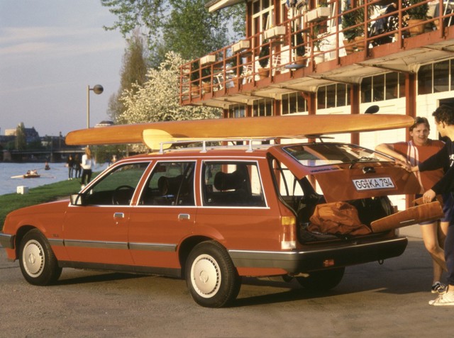 Opel Rekord Caravan Foto 4