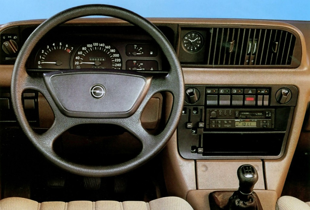 Opel Senator photo 20