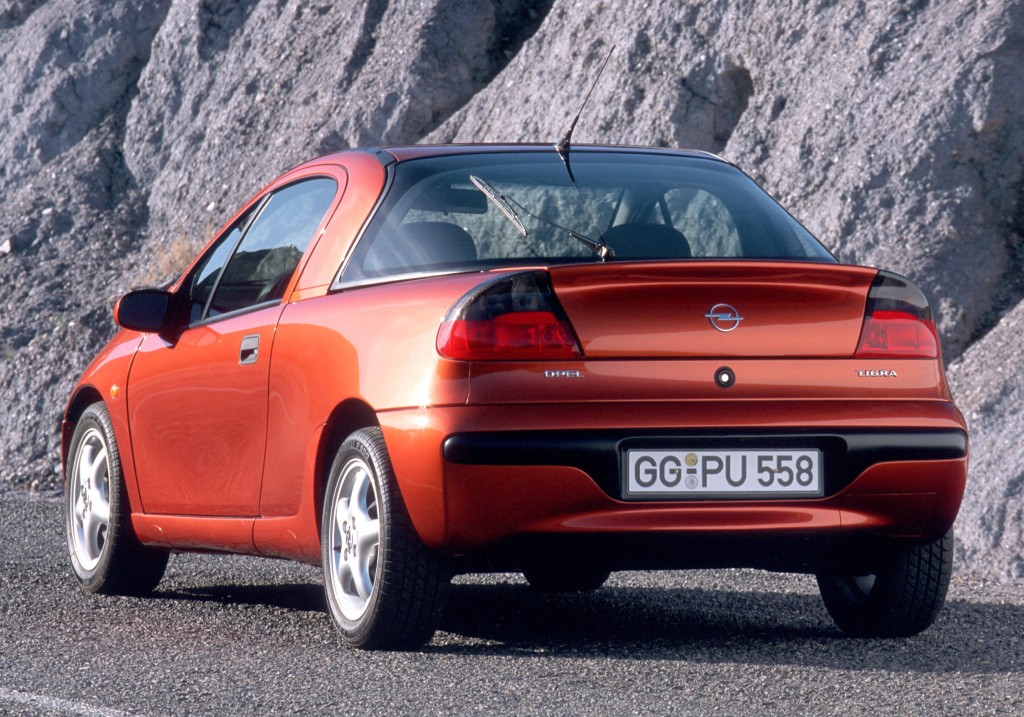 Opel Tigra photo 19