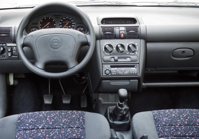 Opel Tigra Foto 28