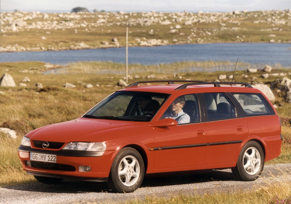 Opel Vectra Caravan photo 10