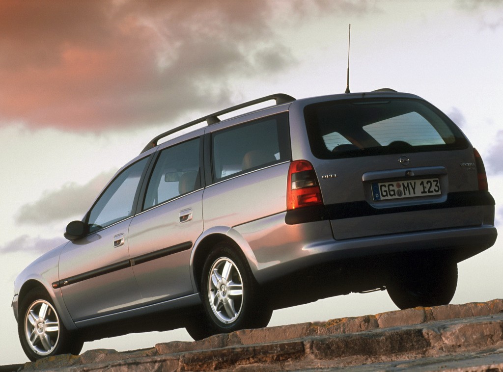 Opel Vectra Caravan photo 14