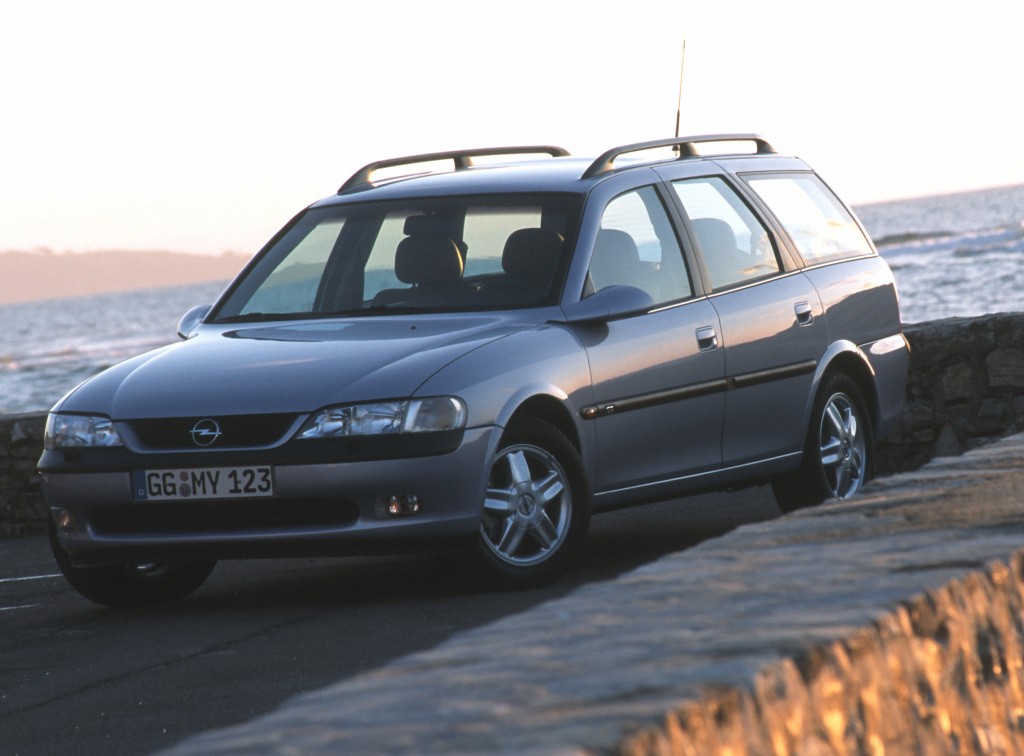 Opel Vectra Caravan photo 15