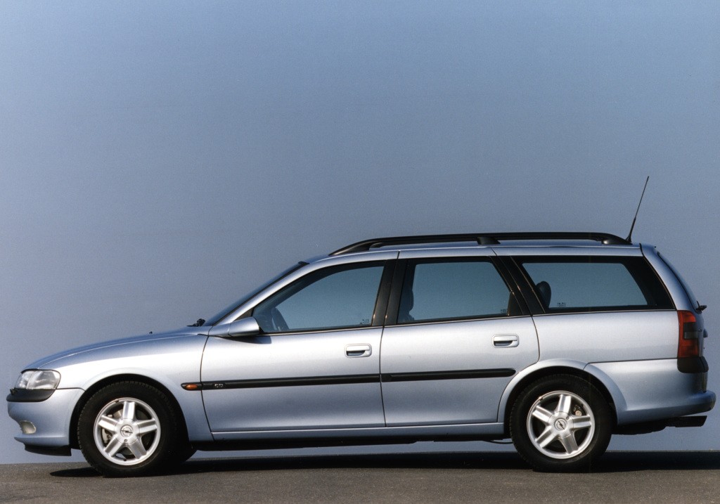 Opel Vectra Caravan photo 16