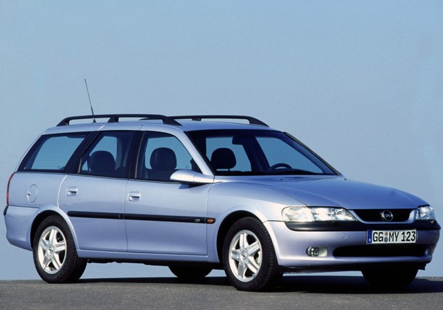Opel Vectra Caravan photo 17