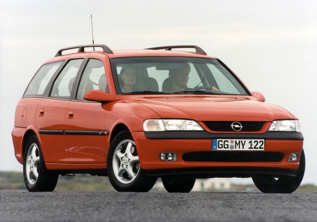 Opel Vectra Caravan photo 18