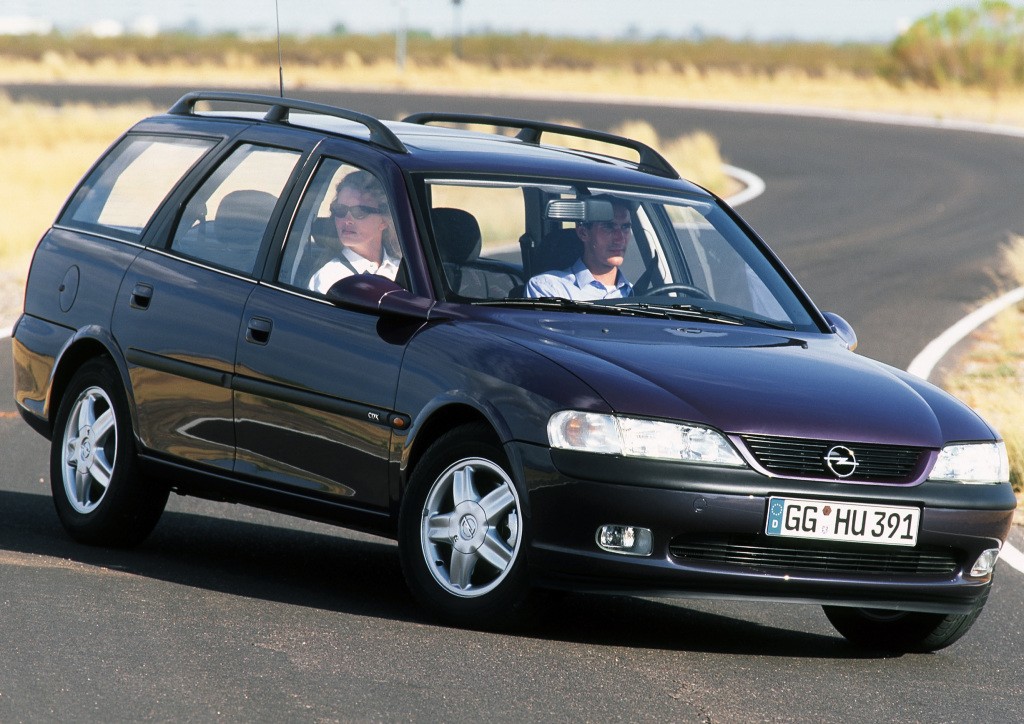 Opel Vectra Caravan photo 19