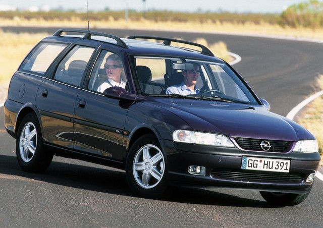 Opel Vectra Caravan photo 19