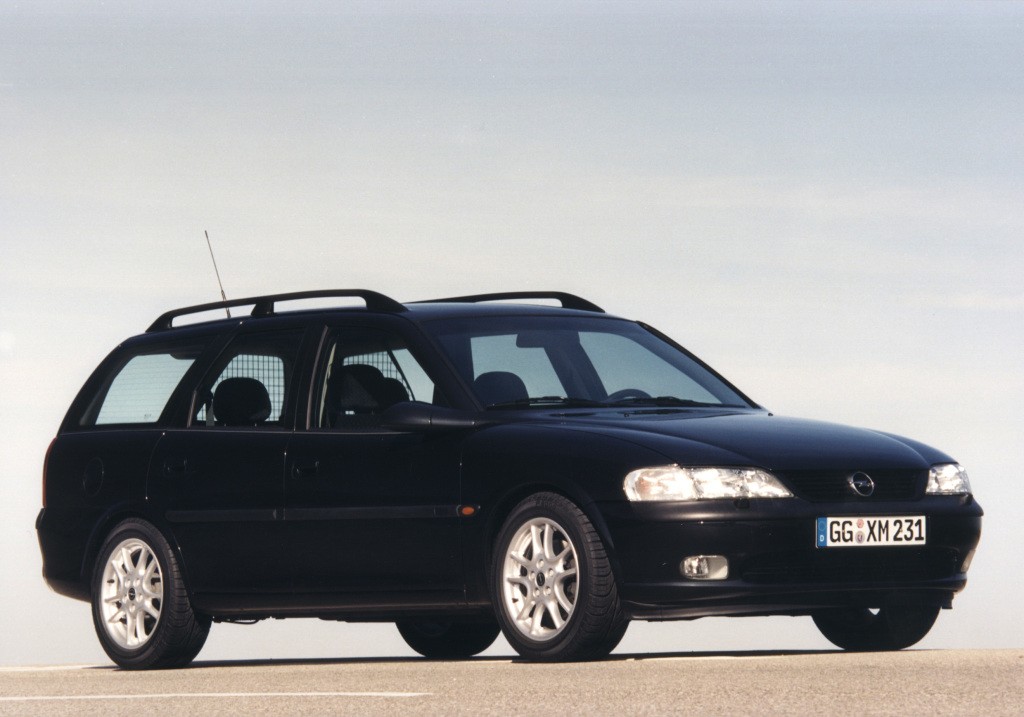 Opel Vectra Caravan photo 21