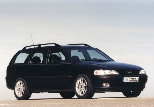 Opel Vectra Caravan photo 21