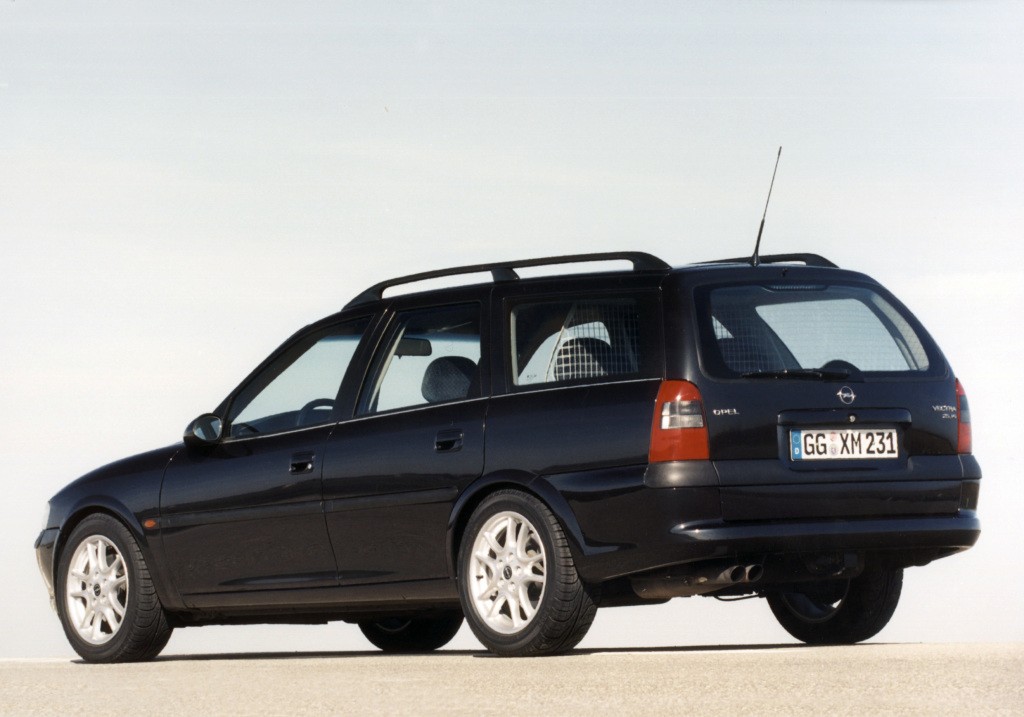 Opel Vectra Caravan photo 28