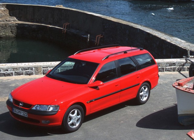 Opel Vectra Caravan photo 29