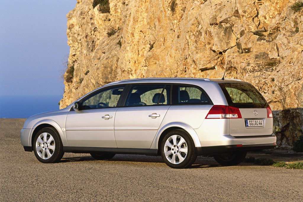 Opel Vectra Caravan photo 10