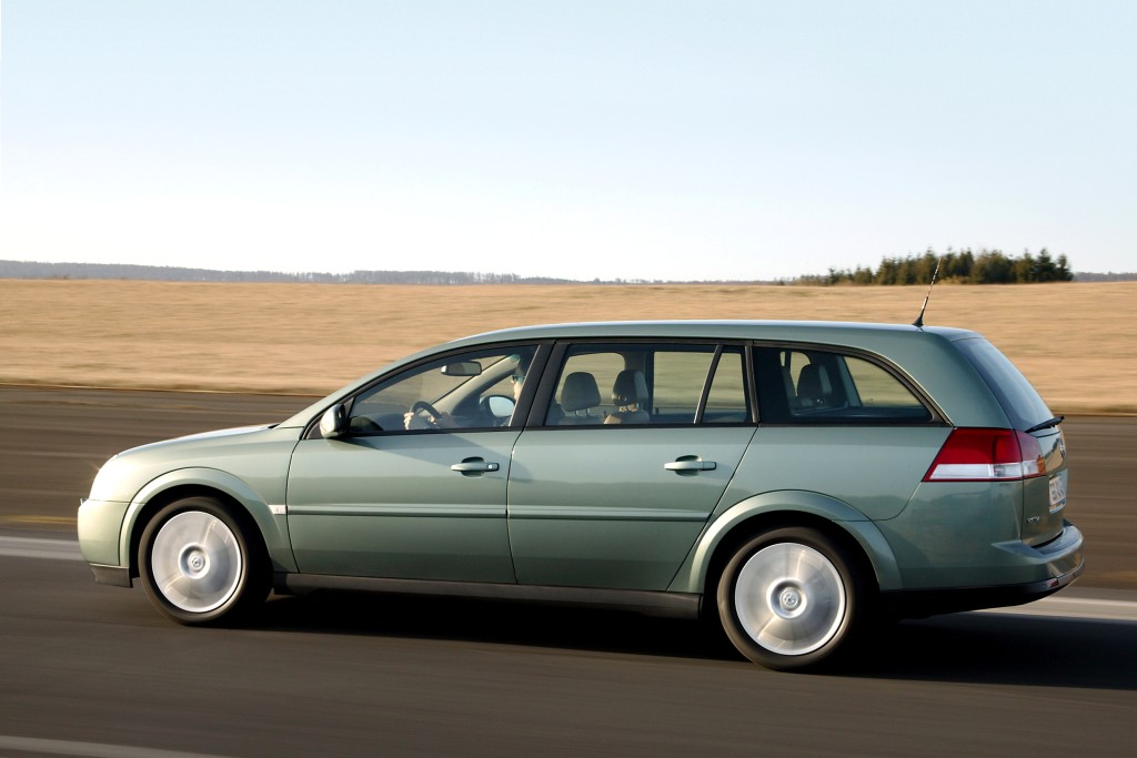 Opel Vectra Caravan photo 13
