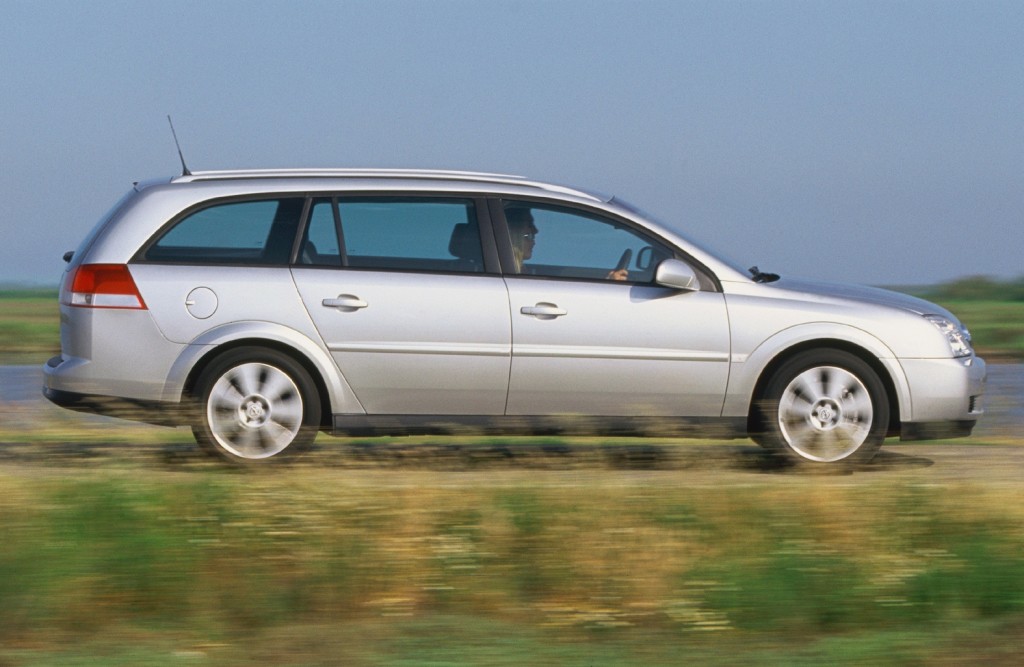 Opel Vectra Caravan photo 14