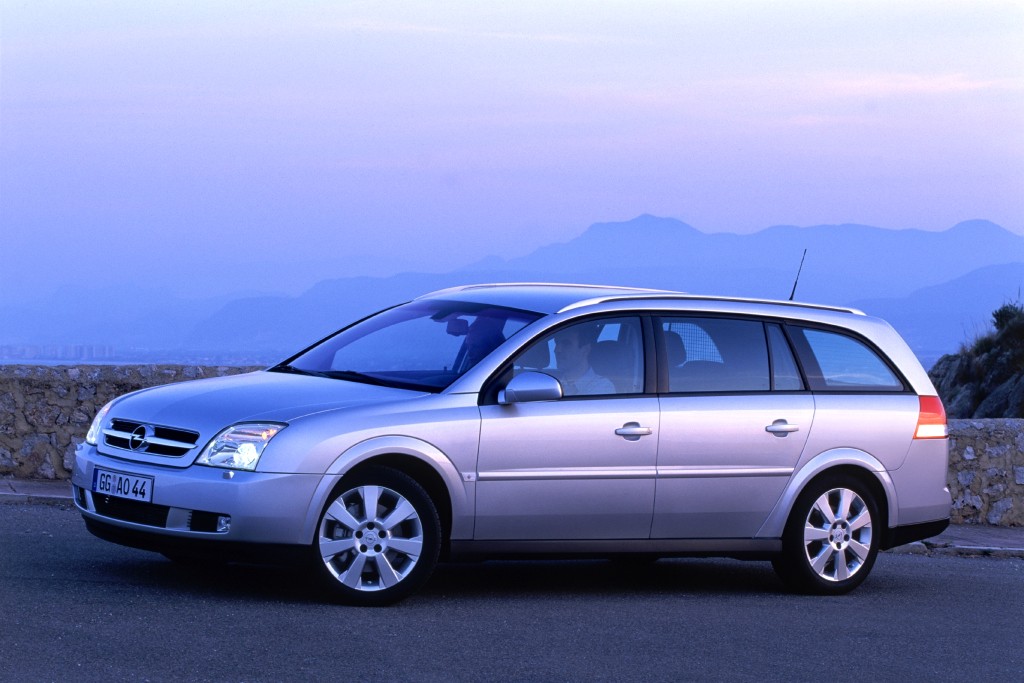 Opel Vectra Caravan photo 16