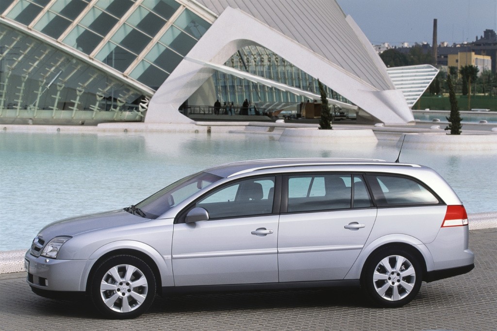 Opel Vectra Caravan photo 17