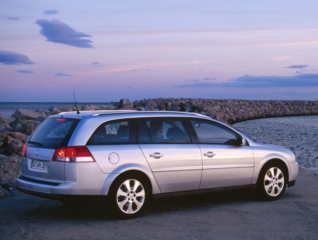 Opel Vectra Caravan photo 19