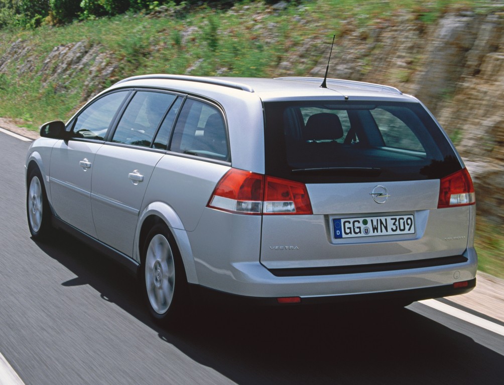 Opel Vectra Caravan photo 20