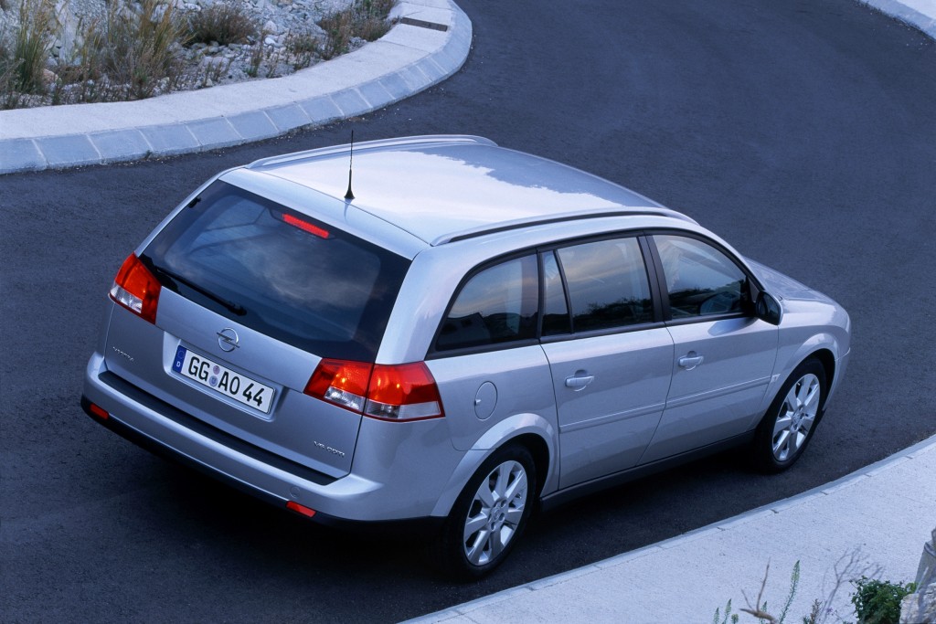 Opel Vectra Caravan photo 21