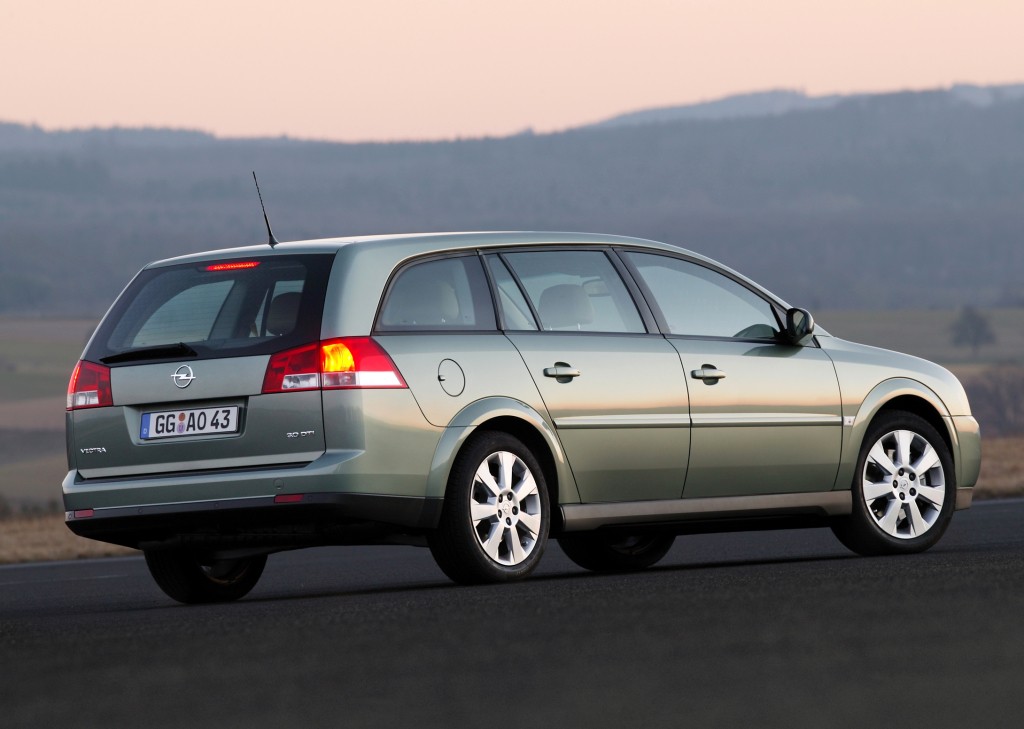 Opel Vectra Caravan photo 22