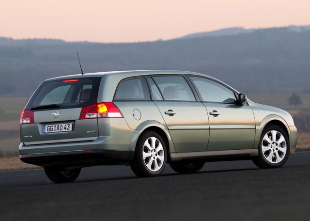 Opel Vectra Caravan photo 22